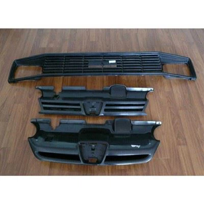 Kunststoff-Spritzgussform für Autokühlergrill